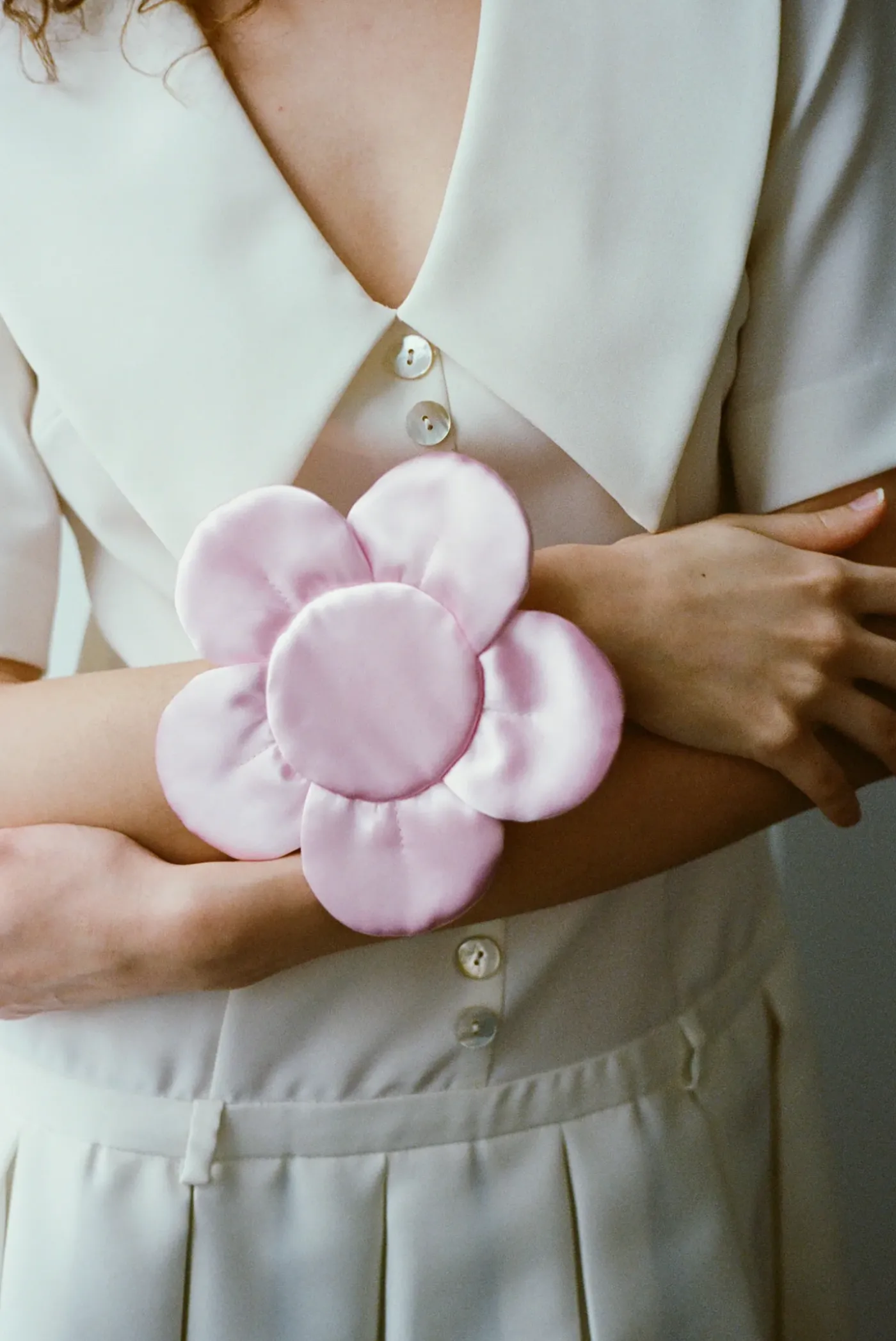 Bridal^Sandy Liang Petal Wristlet In Carnation