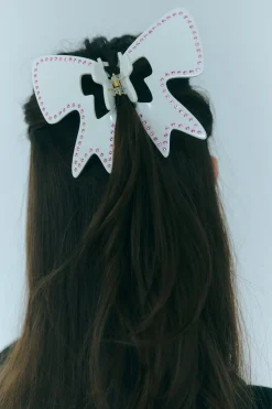 Hair^Sandy Liang Rochambeau Claw In Panacotta